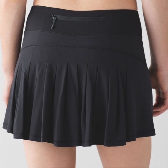 Lululemon Circuit Breaker Skirt Black Sz 4 - Picture 7 of 16